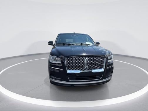 Black Metallic 2022 Lincoln Navigator L Reserve