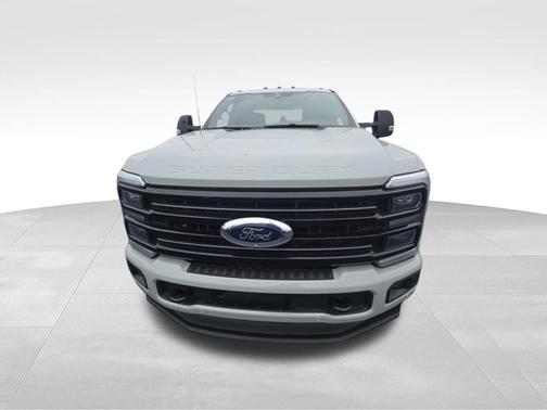 Avalanche 2026 Ford F-350 Platinum