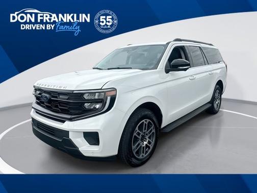Star White Metallic Tri-Coat 2026 Ford Expedition Max Active