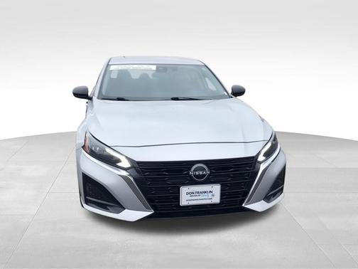 Brilliant Silver Metallic 2024 Nissan Altima 2.5 SV