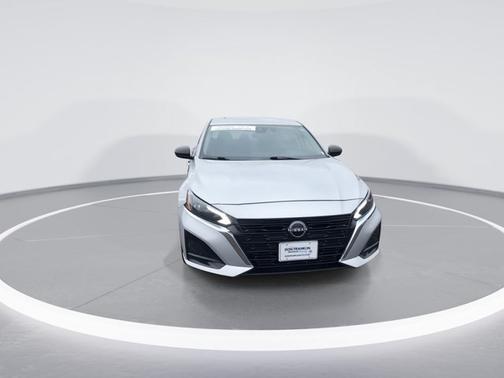 Brilliant Silver Metallic 2024 Nissan Altima 2.5 SV