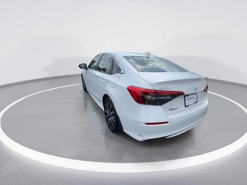White 2022 Honda Civic EX
