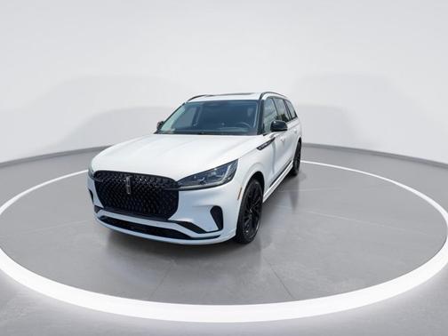 Pristine White Metallic Tri-Coat 2026 Lincoln Aviator Reserve