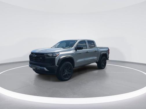 Sterling Gray Metallic 2024 Chevrolet Colorado 4WD Trail Boss