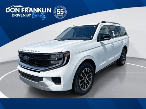 Oxford White 2025 Ford Expedition Platinum
