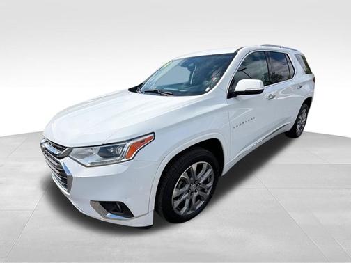 Summit White 2018 Chevrolet Traverse Premier