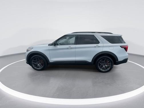 Space White Metallic 2026 Ford Explorer ST-Line