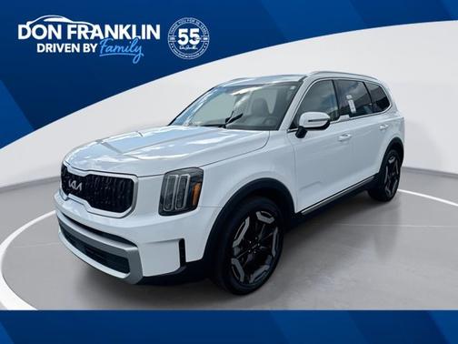 Glacial White Pearl 2024 Kia Telluride EX