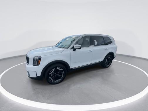 Glacial White Pearl 2024 Kia Telluride EX