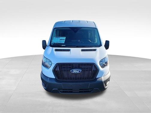 Oxford White 2026 Ford Transit-250 Base