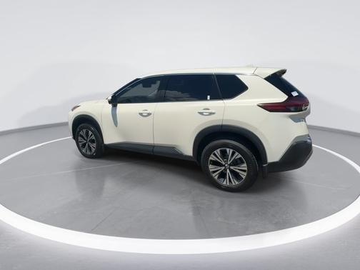 Pearl White Tricoat 2021 Nissan Rogue SV