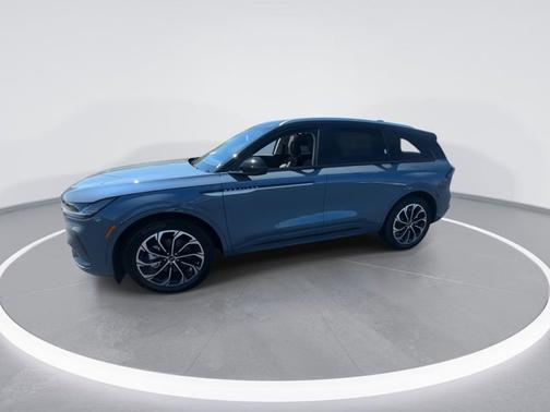 Whisper Blue Metallic Clearcoat 2026 Lincoln Nautilus Reserve