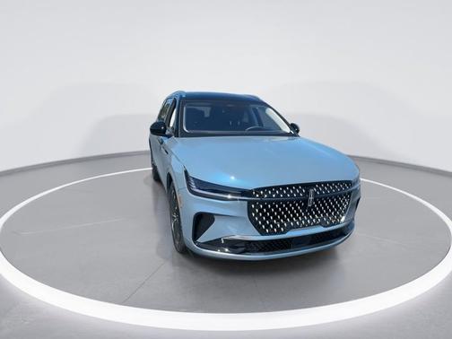 Whisper Blue Metallic Clearcoat 2026 Lincoln Nautilus Reserve