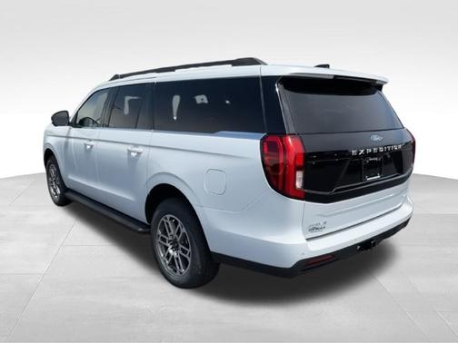 Space Silver Metallic 2026 Ford Expedition Max Active