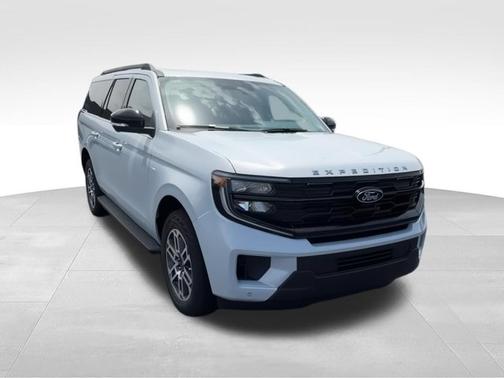 Space Silver Metallic 2026 Ford Expedition Max Active