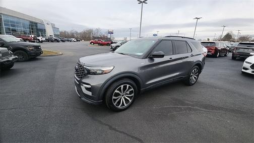 2022 Ford Explorer ST-Line
