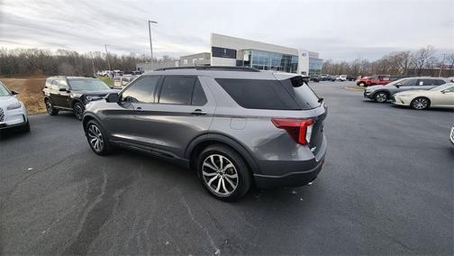 2022 Ford Explorer ST-Line