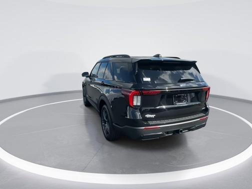 Agate Black Metallic 2026 Ford Explorer ST-Line
