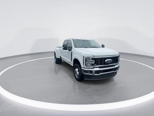 Oxford White 2026 Ford F-350 XLT