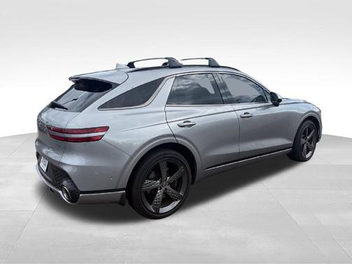 Savile Silver 2023 Genesis GV70 2.5T