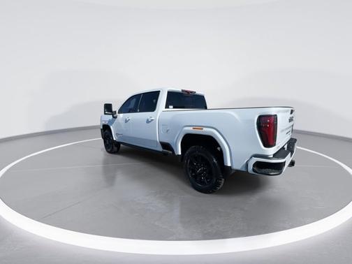 Summit White 2024 GMC Sierra 2500 AT4