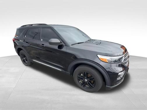 Black Metallic 2023 Ford Explorer XLT