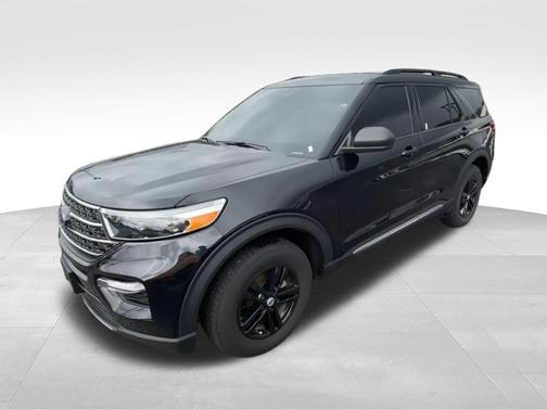 Black Metallic 2023 Ford Explorer XLT