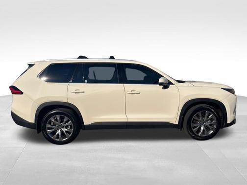 Cream 2024 Toyota Grand Highlander Hybrid XLE