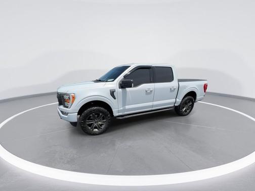 White Metallic 2022 Ford F-150 XLT