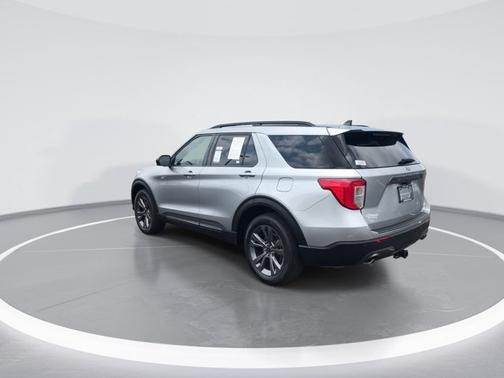 Silver Metallic 2023 Ford Explorer XLT