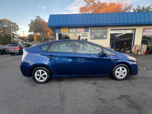 Blue Ribbon Metallic 2010 Toyota Prius III