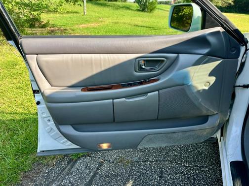 2003 Toyota Avalon XL