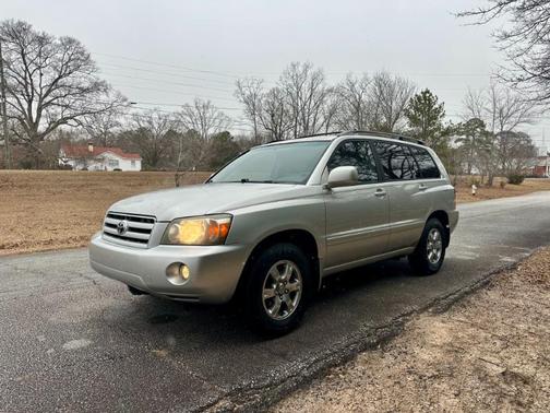 2004 Toyota Highlander Base