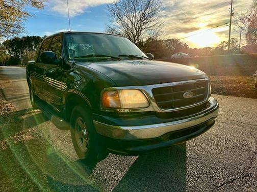2003 Ford F-150 Lariat SuperCrew