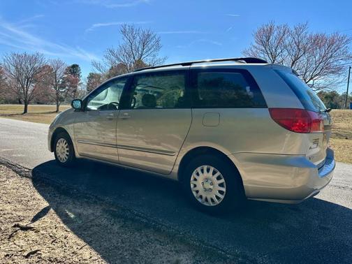 2008 Toyota Sienna LE