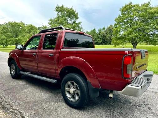 2004 Nissan Frontier XE-V6 Crew Cab