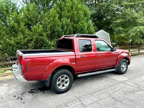 2004 Nissan Frontier XE-V6 Crew Cab