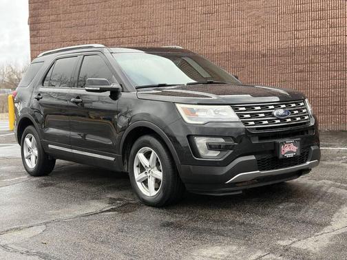 Shadow Black 2016 Ford Explorer XLT