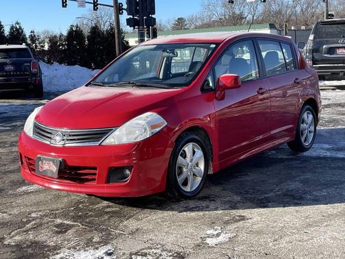 2011 Nissan Versa 1.8 SL