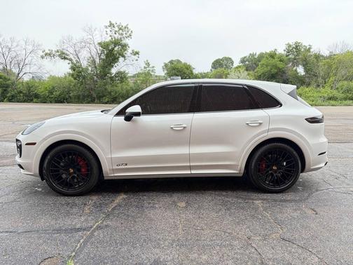 White 2022 Porsche Cayenne GTS