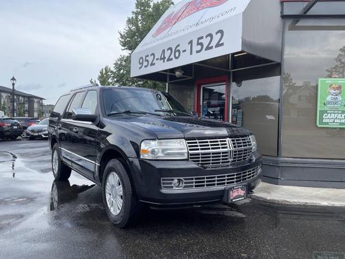 2012 Lincoln Navigator Base