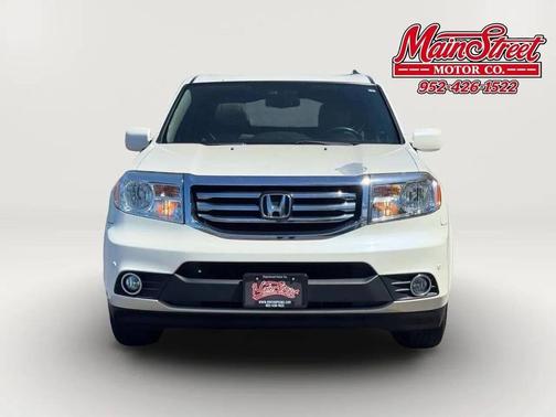 White 2015 Honda Pilot Touring