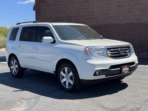 White 2015 Honda Pilot Touring