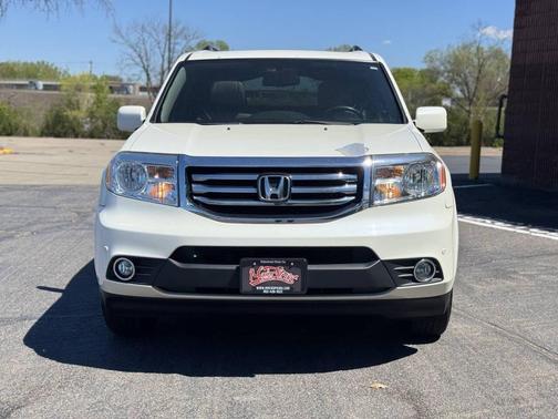 White 2015 Honda Pilot Touring