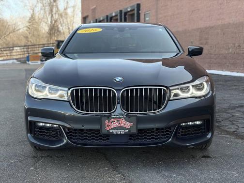 2016 BMW 750 i xDrive