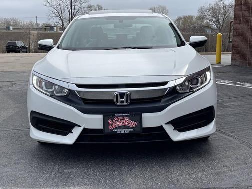 White 2017 Honda Civic EX