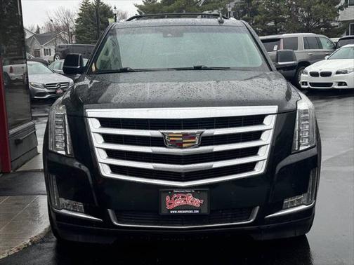 2016 Cadillac Escalade Luxury