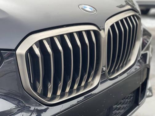 2020 BMW X5 M50i