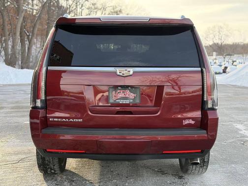 2018 Cadillac Escalade Premium Luxury