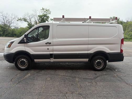 Oxford White 2016 Ford Transit-250 Base